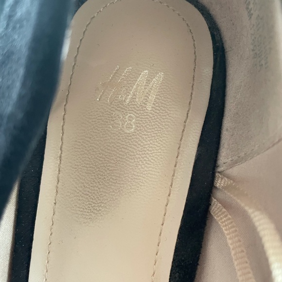 H&M Black Suede Short Heels - Picture 9 of 10